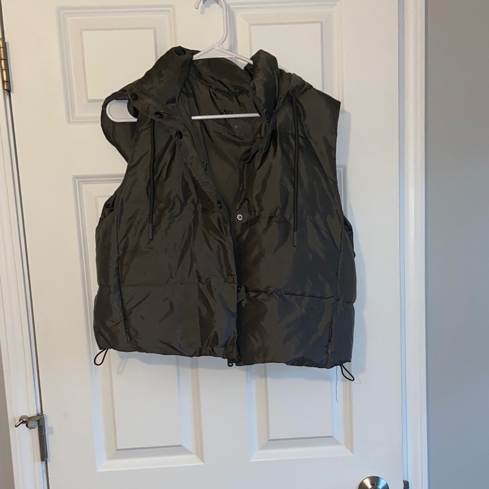 Zara Dark Green Puffer Vest